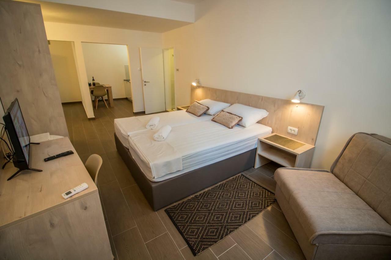 Ninas Apartments Мостар Экстерьер фото